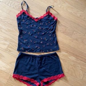 Victoria’s Secret embroidered roses pj set - Sz M